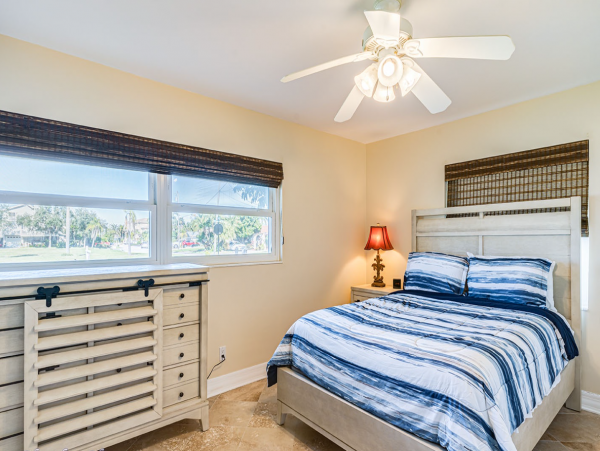 Waterfront Four Bedroom Vacation Home in Indian Rocks